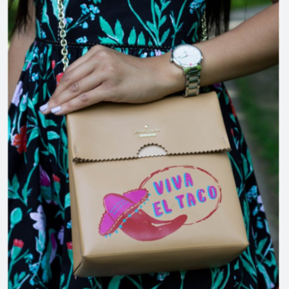 Very Rare Kate Spade Viva El Taco Crossbody Bag with attached Hot Stuff Keychain